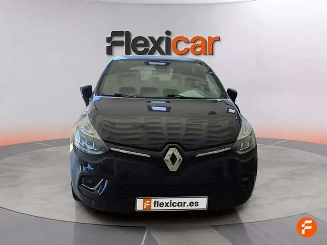 Usado Renault Clio Zen 91 CV (66 kW) 2019 Negro Utilitario