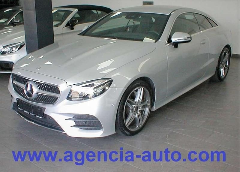 Plateado Usado 2018 Mercedes E220 Coupe | 39.990 € (Un poco caro) - Imagen 1/4