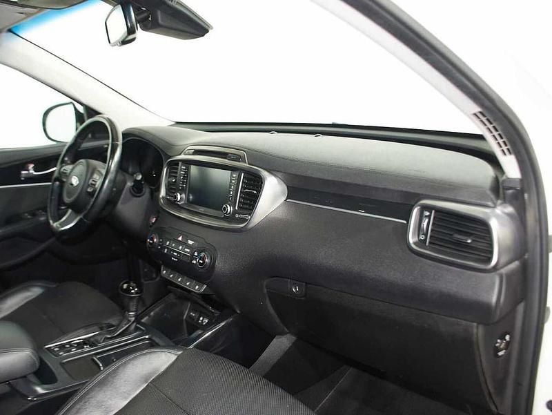 Usado Kia Sorento 200 CV (147 kW) 2018 Blanco SUV