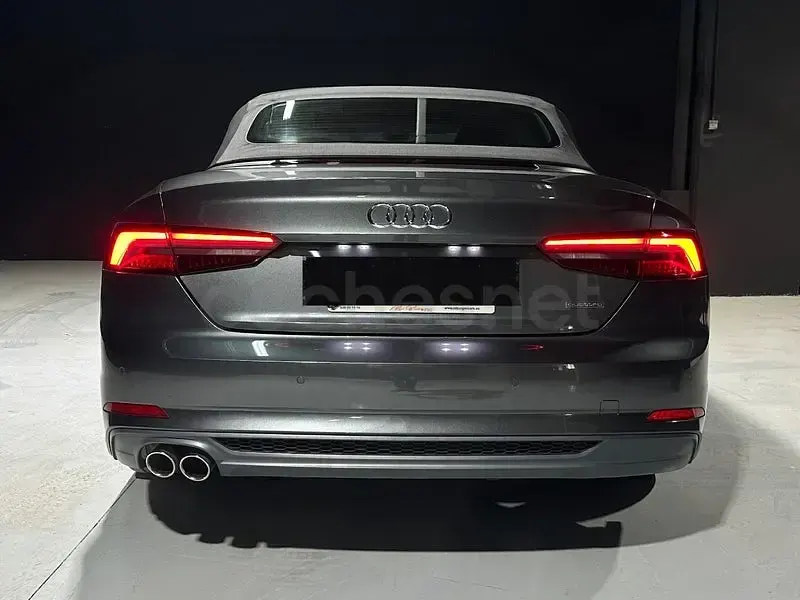 Usado Audi A5 Cabriolet S-Line 286 CV (210 kW) 2018 Gris / plata Descapotable