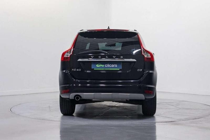 Usado Volvo XC60 Kinetic 150 CV (110 kW) 2017 Negro SUV