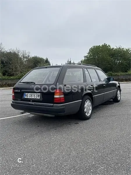 Occasion Mercedes E230 Classic 150 PK (110 kW) 1996 Zwart Stationwagen