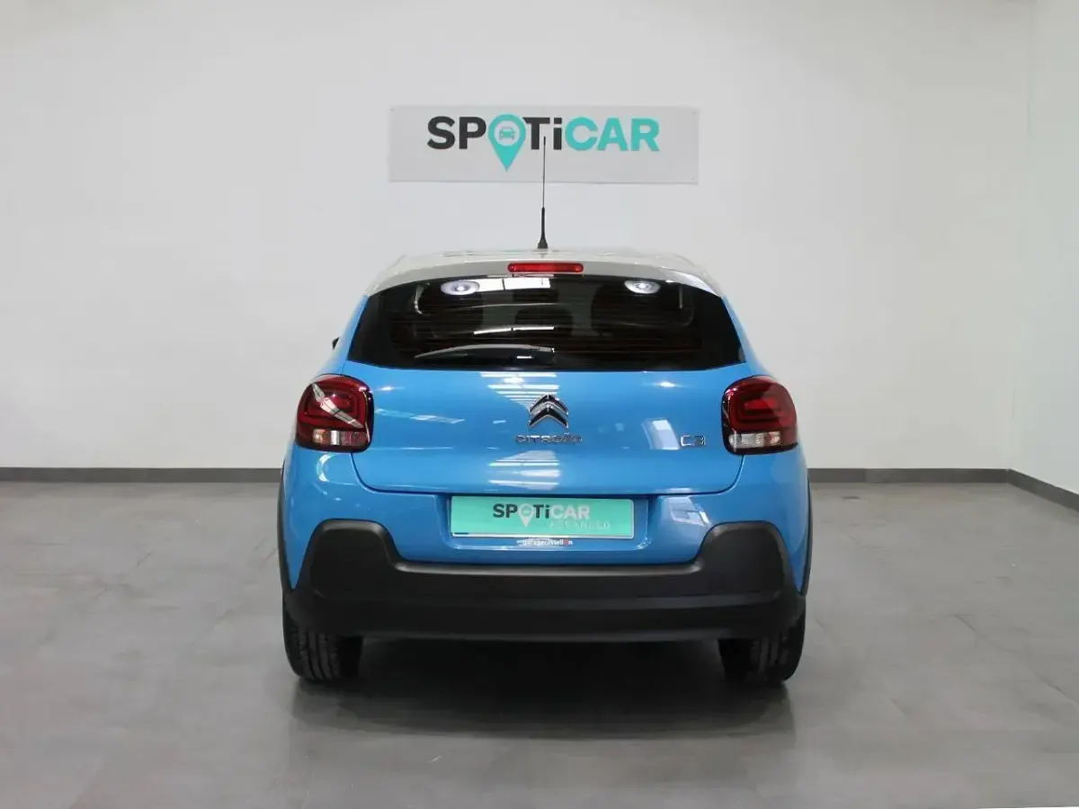 Usado Citroën C3 Feel 99 CV (72 kW) 2018 Azul Utilitario
