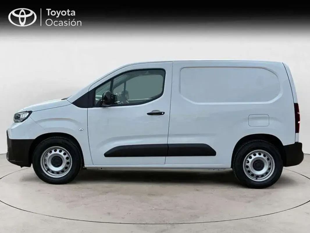 Usado Toyota Proace City City 50 kW (68 CV) 2025 Blanco Monovolumen