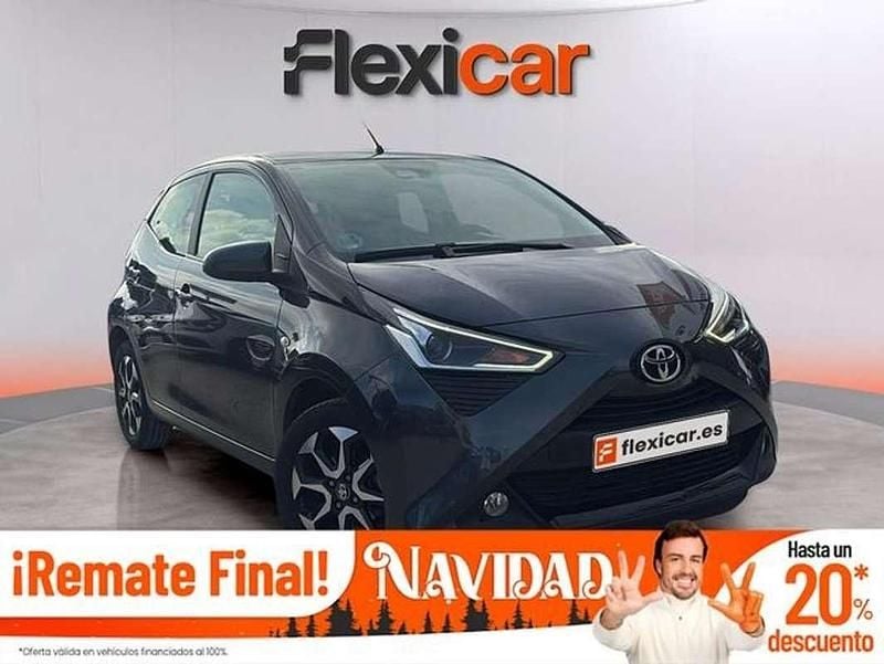 Gris Usado 2021 Toyota Aygo X-play Utilitario | 10.990 € (Buen precio) - Imagen 1/4