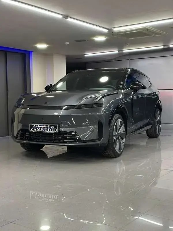 Nuevo Lynk & Co 08 351 CV (258 kW) 2025 Gris SUV
