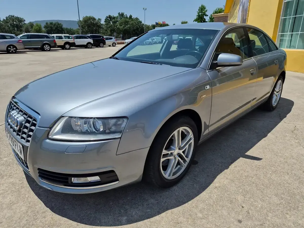 Usado Audi A6 140 CV (102 kW) 2007 Gris Berlina