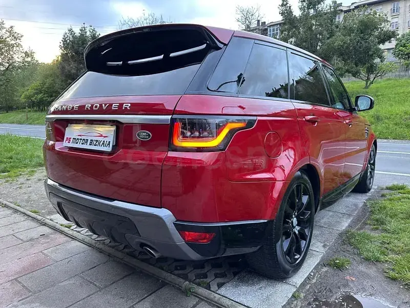 Begagnad Land Rover Range Rover Sport HSE 300 HK (220 kW) 2019 Röd SUV