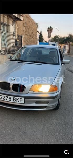 Gris / plata Usado 2001 BMW 320 Berlina | 2700 € (Un poco caro) - Imagen 1/4