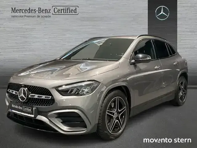 Usado Mercedes GLA200 AMG line 150 CV (110 kW) 2025 SUV