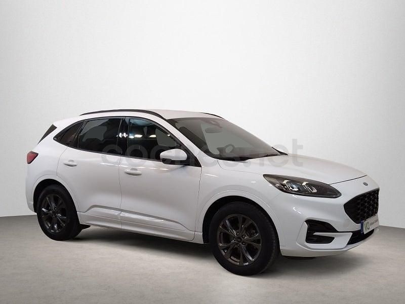 Usado Ford Kuga ST-Line 150 CV (110 kW) 2022 Blanco SUV