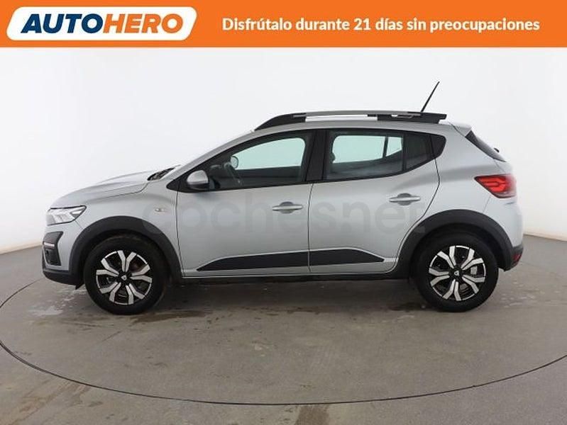 Usado Dacia Sandero Comfort 91 CV (66 kW) 2022 Gris / plata Berlina