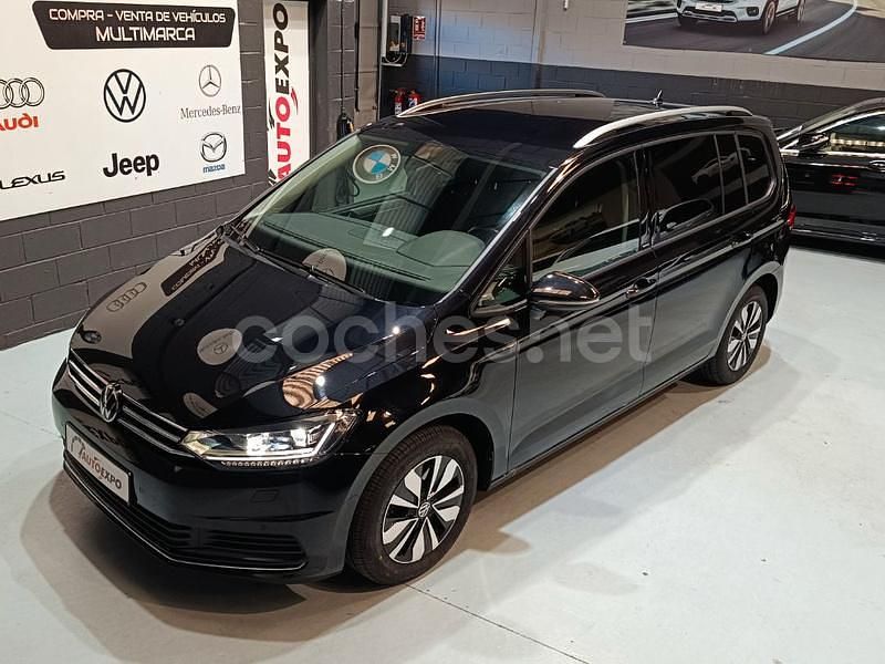 Negro Usado 2024 VW Touran Monovolumen | 35.990 € (Un poco caro) - Imagen 1/4