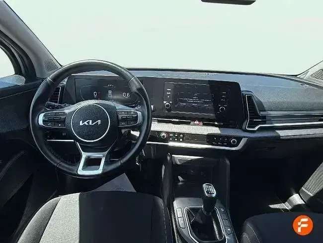 Usado Kia Sportage 150 CV (110 kW) 2022 Gris SUV