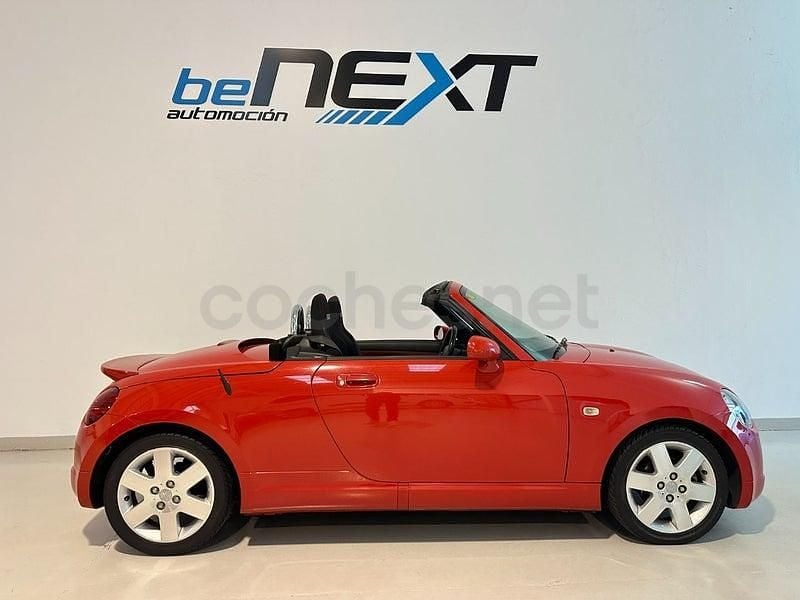 Usado Daihatsu Sirion 87 CV (63 kW) 2007 Rojo Utilitario