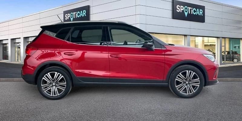 Usado Seat Arona Xperience 110 CV (80 kW) 2023 Rojo SUV