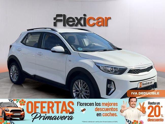 Usado Kia Stonic 84 CV (61 kW) 2022 Blanco SUV