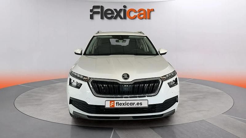 Usado Skoda Kamiq Ambition 110 CV (80 kW) 2021 Blanco SUV