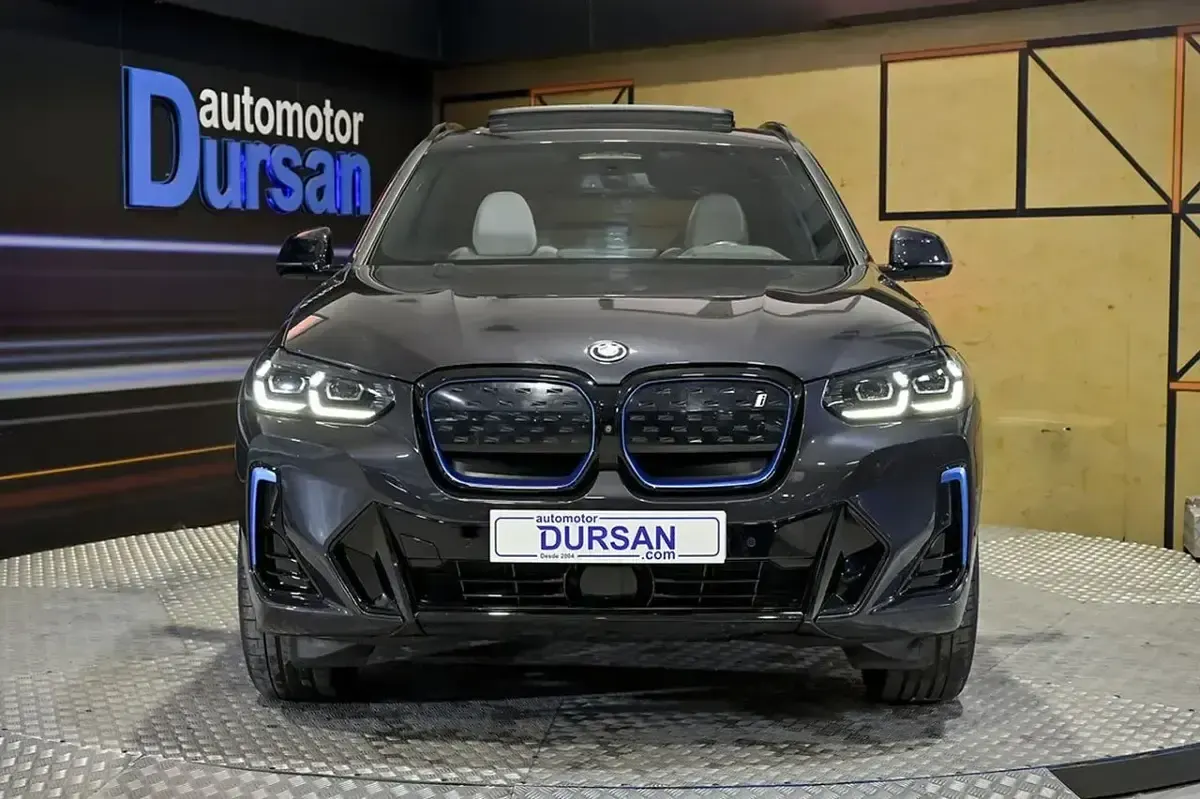 Usado BMW iX3 M Sport 210 kW (286 HP) 2022 Cinzento SUV