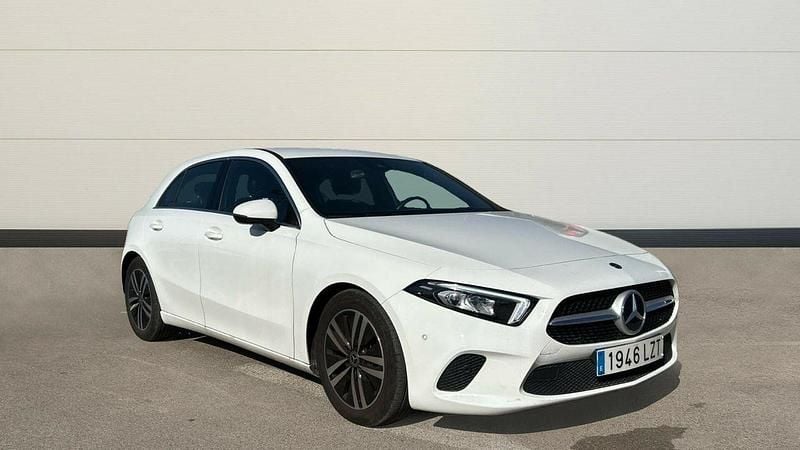 Blanco Usado 2022 Mercedes A200 Berlina | 28.500 € (Precio justo) - Imagen 1/4