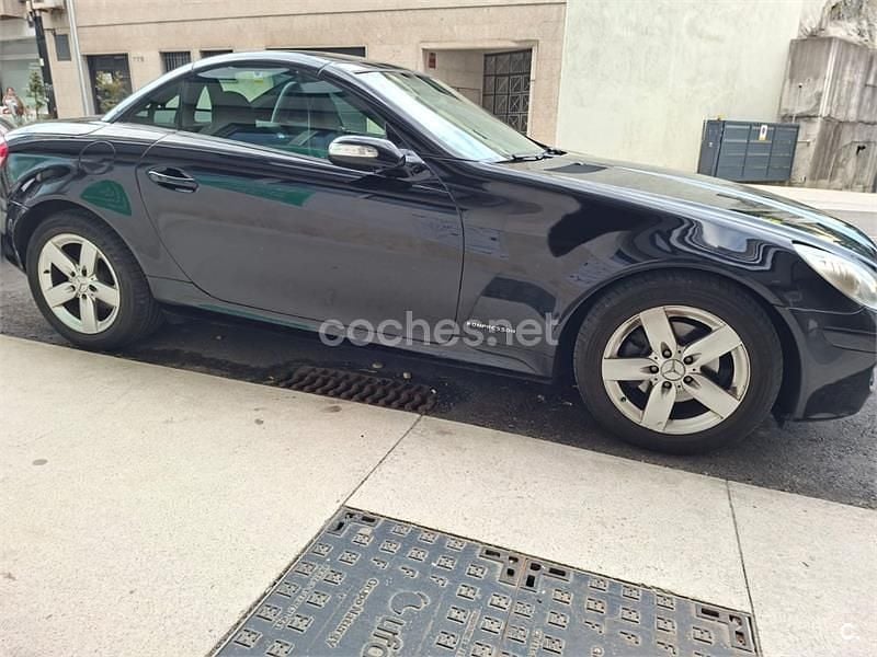 Usado Mercedes SLK200 163 CV (119 kW) 2006 Negro Descapotable