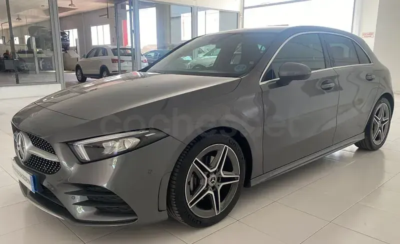 Usado Mercedes A200 163 CV (119 kW) 2018 Gris / plata Berlina