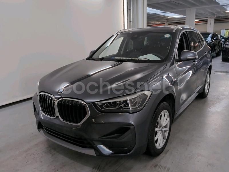 Gris / plata Usado 2021 BMW X1 Comfort Edition SUV | 25.900 € (Precio justo) - Imagen 1/4