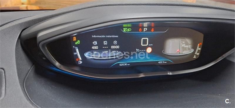 Usado Peugeot 3008 Allure 130 CV (95 kW) 2017 Rojo SUV