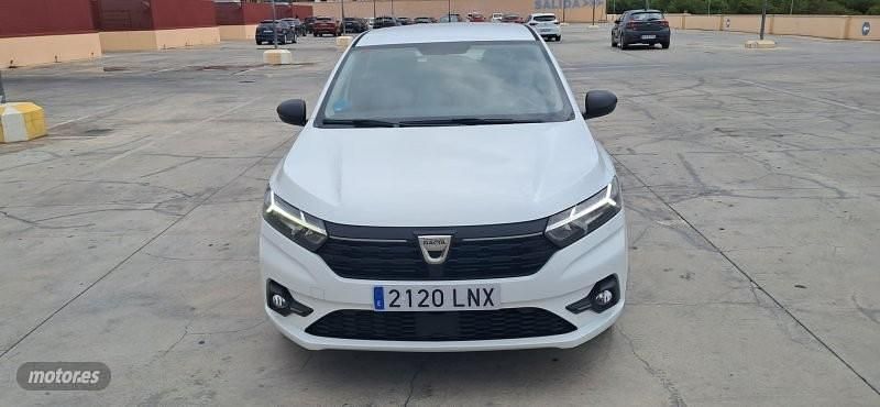 Usado Dacia Sandero Essentiel 67 CV (49 kW) 2021 Blanco Utilitario