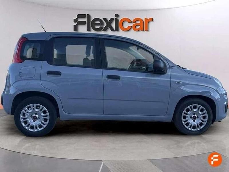 Usado Fiat Panda 71 CV (52 kW) 2022 Gris Utilitario