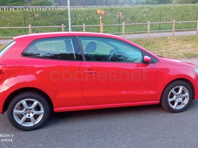Usado VW Polo Advance 70 HP (51 kW) 2013 Vermelho Citadino