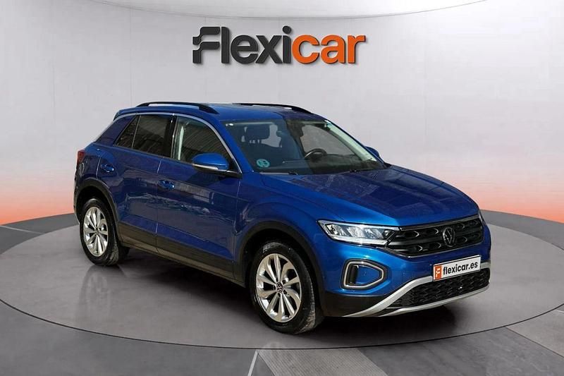 Usado VW T-Roc Life 150 CV (110 kW) 2023 Azul SUV