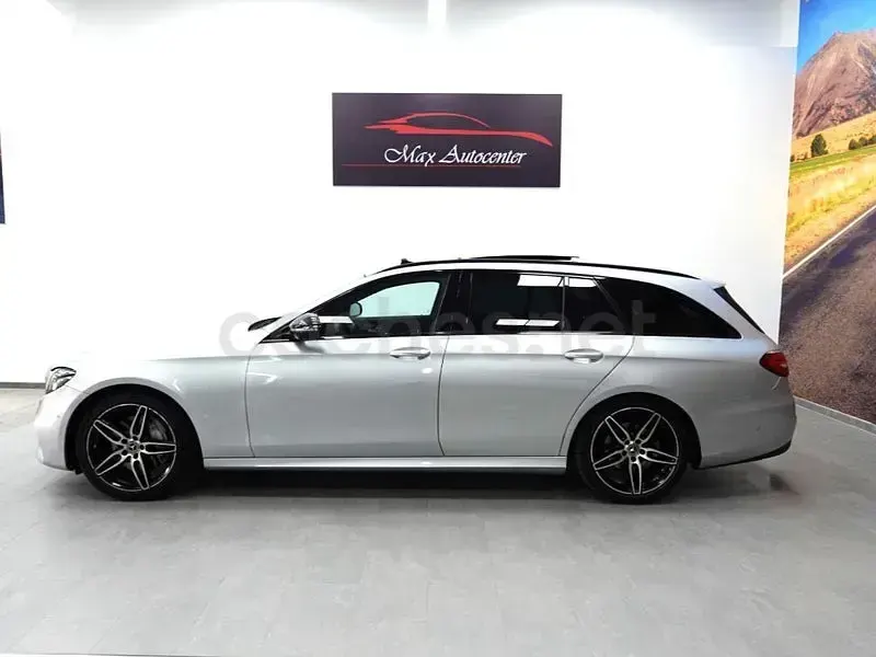Usado Mercedes E200 150 CV (110 kW) 2018 Gris / plata Familiar