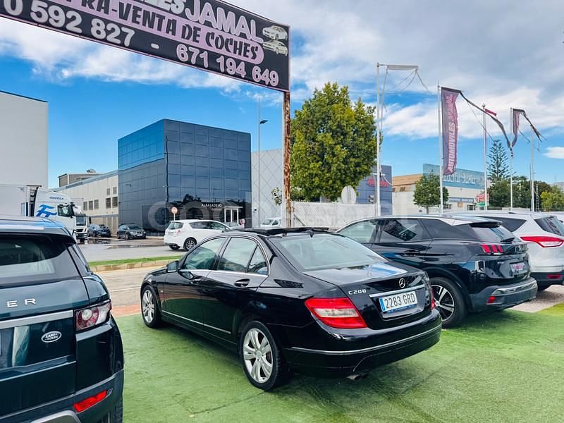 Usado Mercedes C200 Avantgarde 136 CV (100 kW) 2009 Negro Berlina