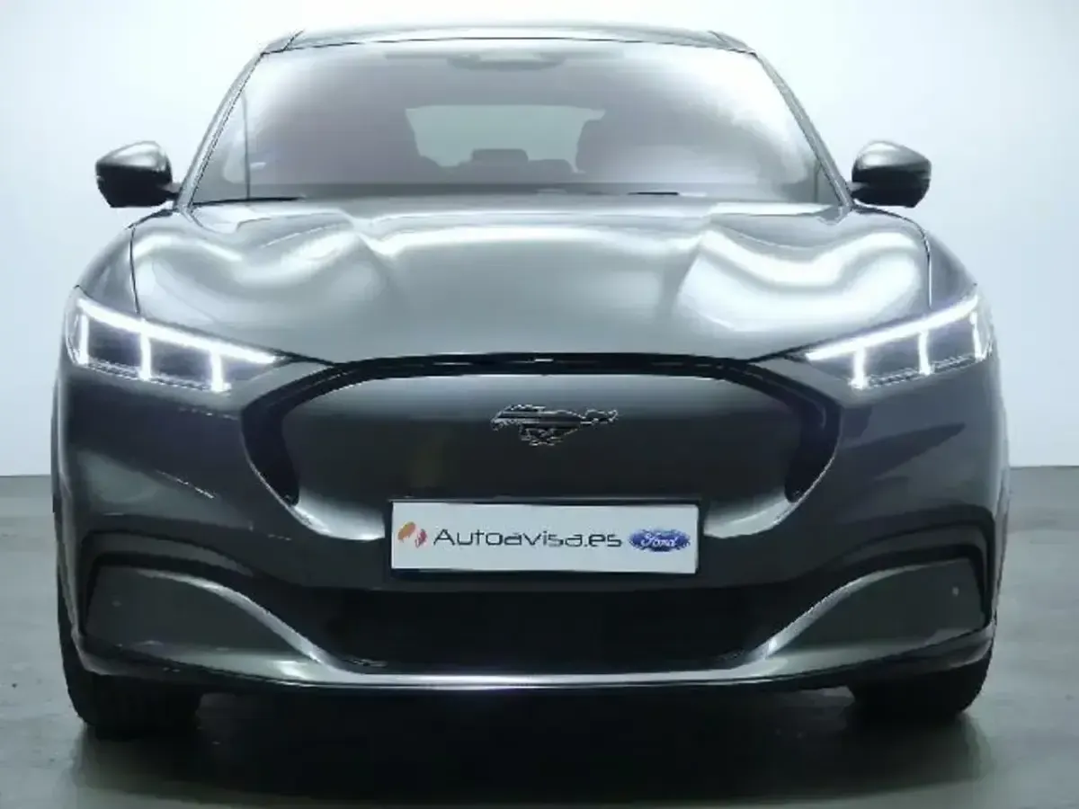 Usado Ford Mustang Mach-E Extended Range 258 kW (351 CV) 2021 Gris SUV