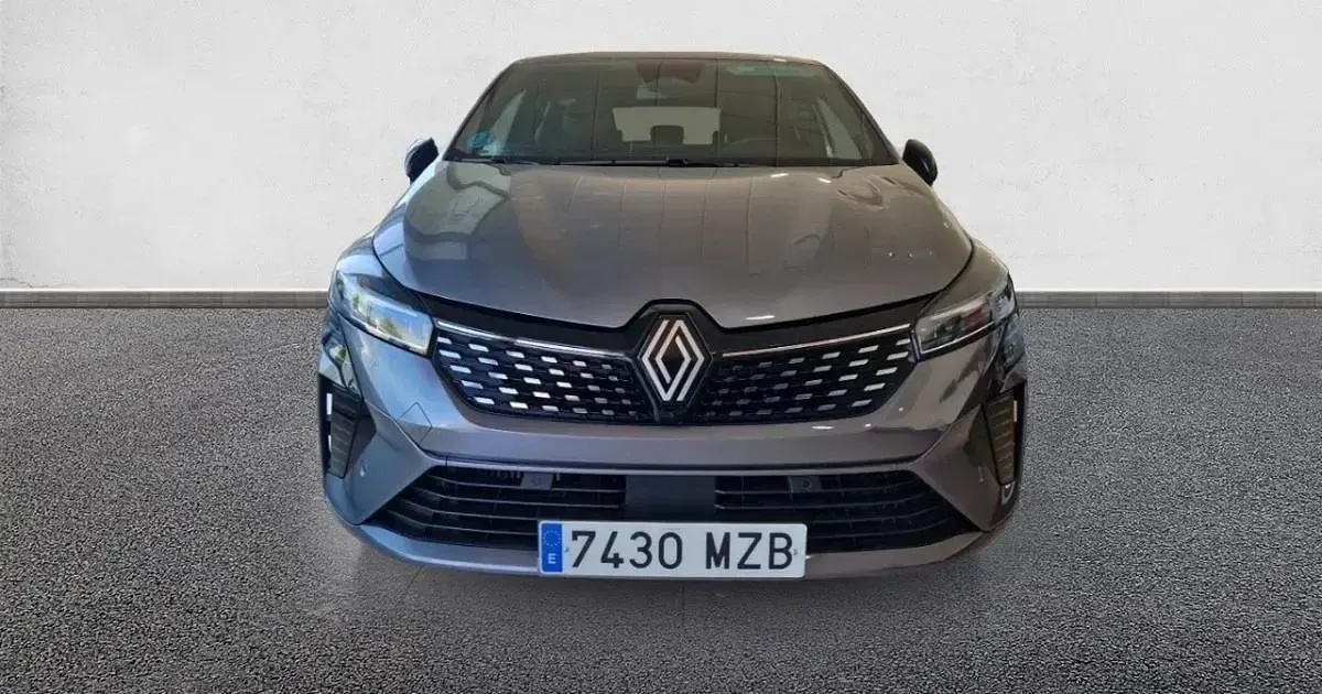 Usado Renault Clio Techno 100 CV (73 kW) 2025 Utilitario