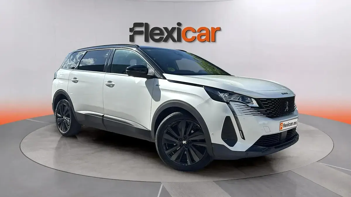Käytetty Peugeot 5008 GT 131 HP (96 kW) 2021 Katumaasturi