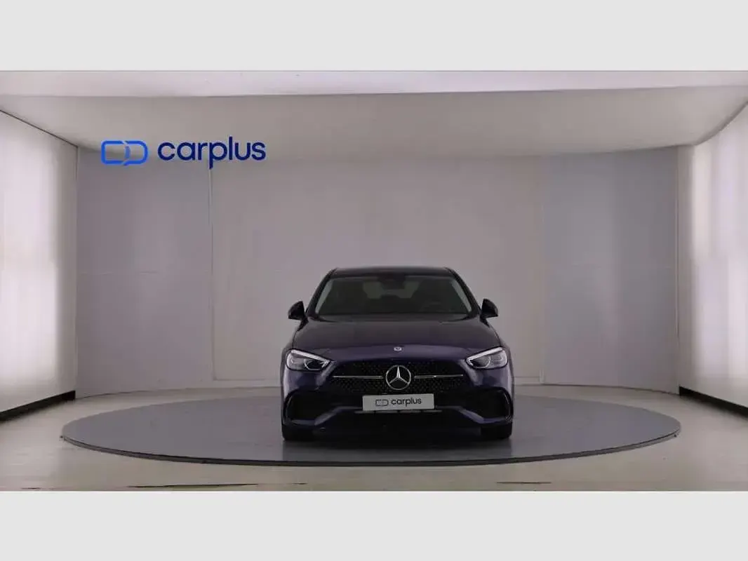 Używany Mercedes C200 163 KM (119 kW) 2025 Niebieski Sedan/Limuzyna
