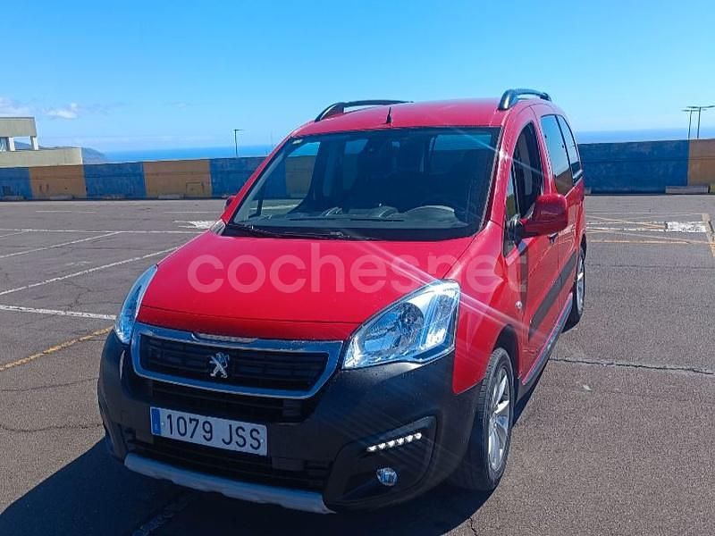 Rojo Usado 2016 Peugeot Partner Tepee Outdoor Monovolumen | 9990 € (Super precio) - Imagen 1/4