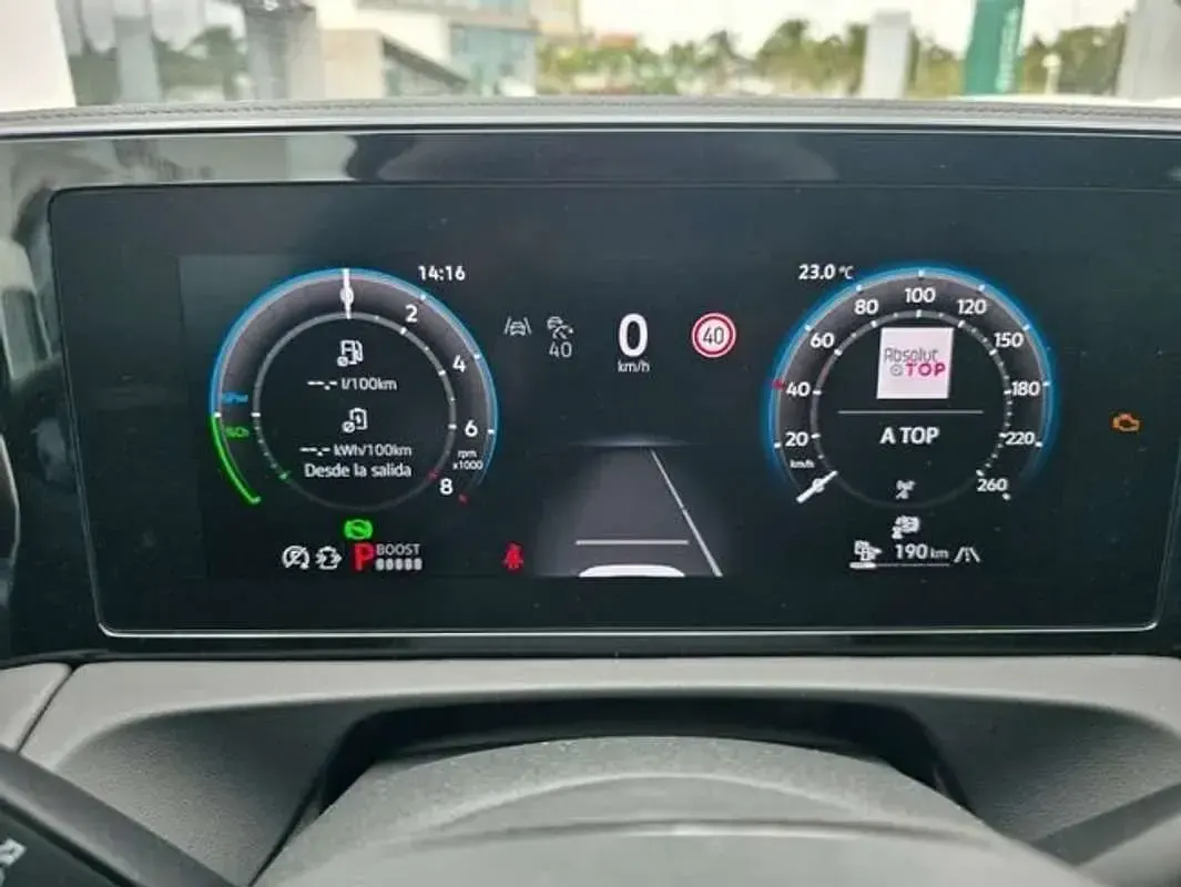 Usado VW Tiguan R-line 204 HP (150 kW) 2025 Azul SUV
