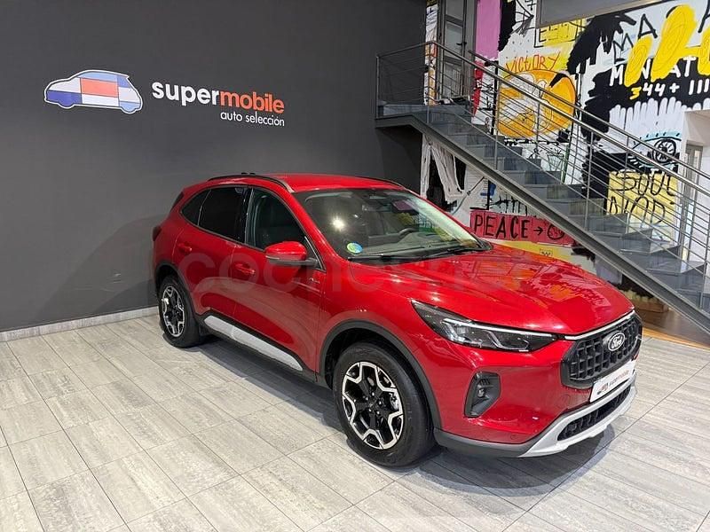 Usado Ford Kuga Active 180 CV (132 kW) 2025 Rojo SUV