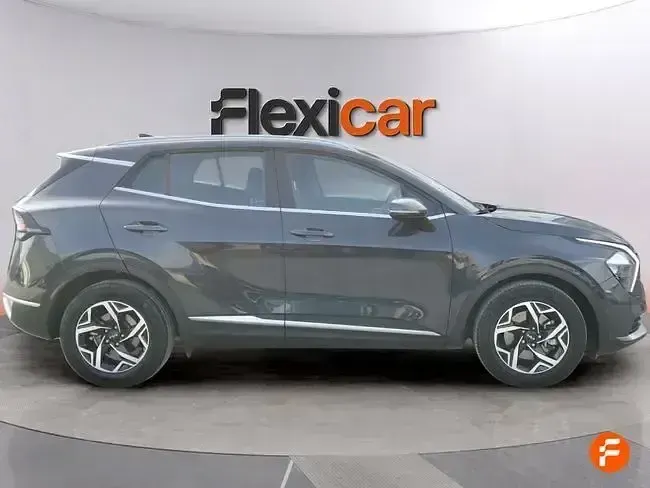 Usado Kia Sportage GT-Line 136 CV (100 kW) 2025 Gris SUV