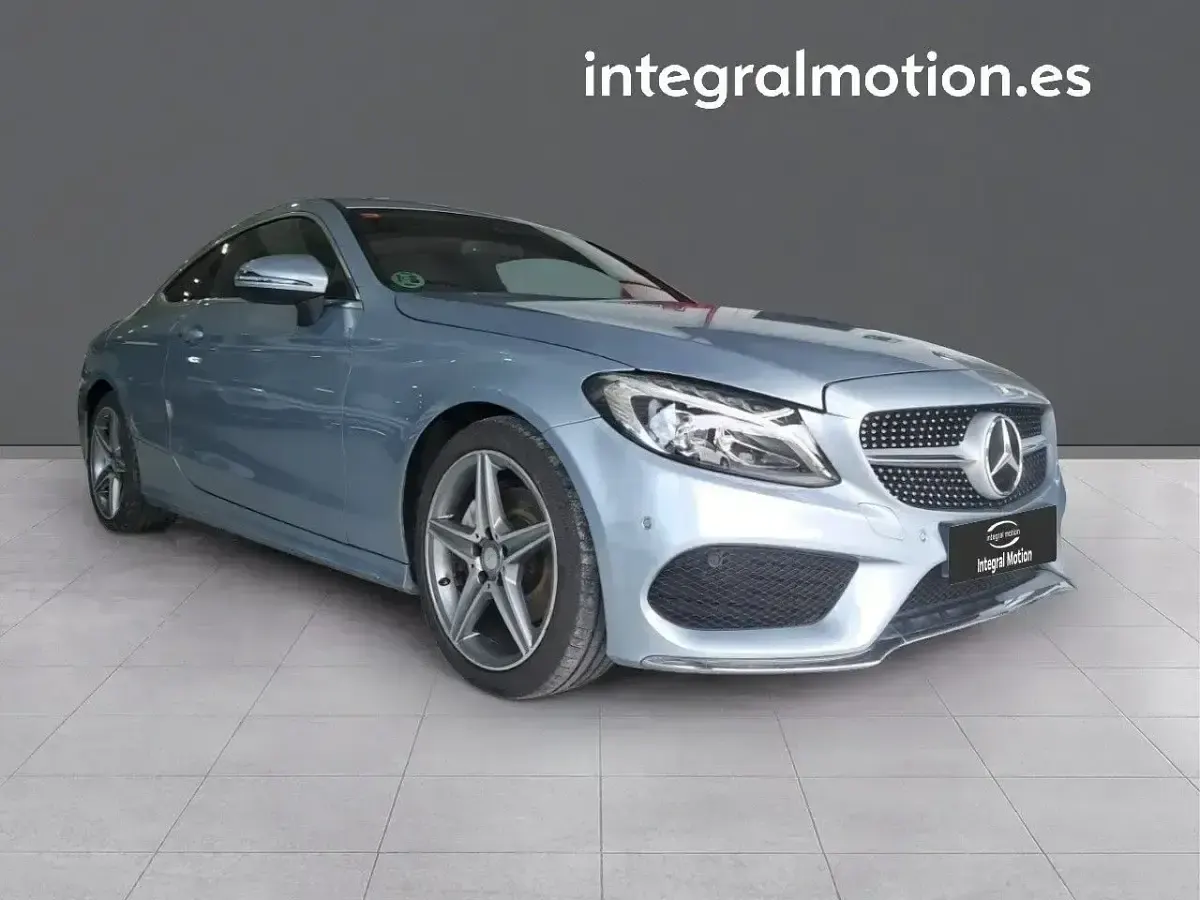 Usado Mercedes C220 170 CV (125 kW) 2016 Gris Coupe