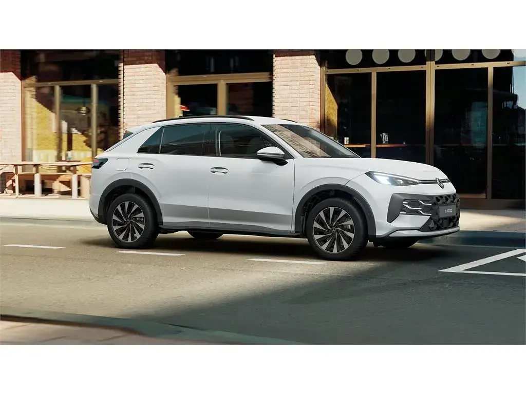 Nuevo VW T-Roc 150 CV (110 kW) 2026 Blanco y punto SUV