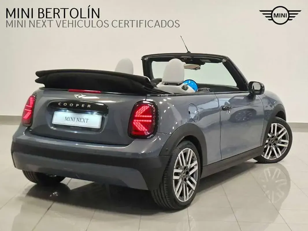 Usado Mini Cooper Cabriolet Classic 163 CV (119 kW) 2025 Gris Descapotable