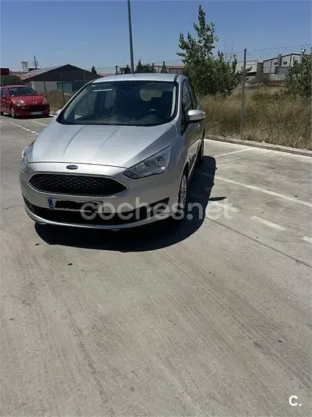 Usado Ford C-MAX Titanium 125 CV (91 kW) 2018 Gris / plata Monovolumen