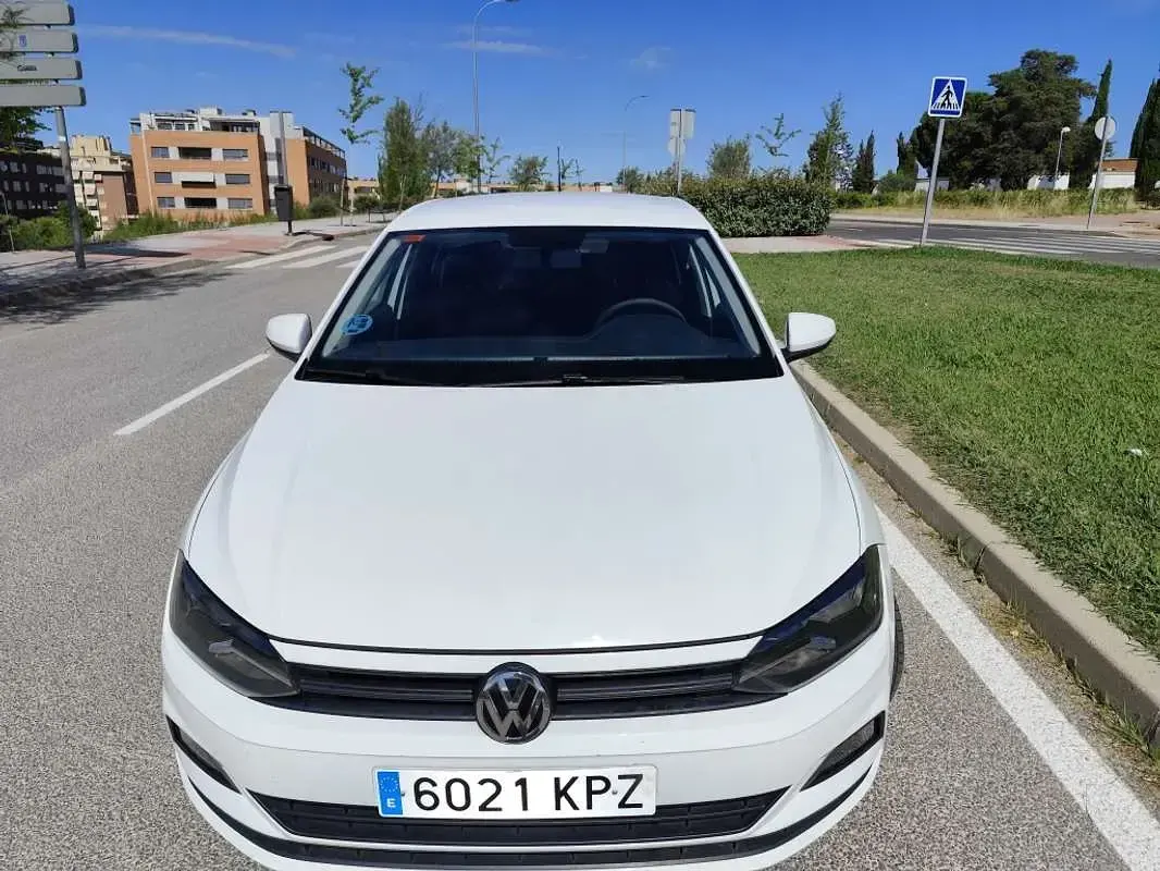 Usado VW Polo Advance 80 CV (58 kW) 2018 Blanco Utilitario