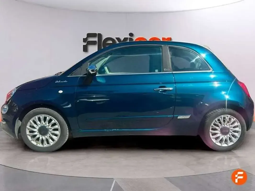 Usado Fiat 500 Dolcevita 71 CV (52 kW) 2021 Azul Descapotable