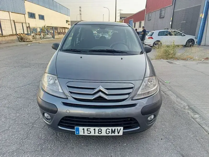Usado Citroën C3 70 CV (51 kW) 2009 Gris / plata Berlina
