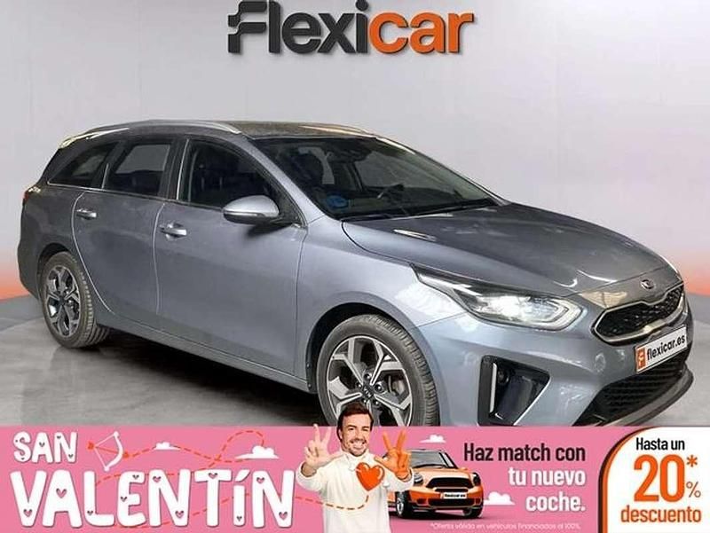 Usado Kia Ceed 141 CV (103 kW) 2022 Gris Utilitario